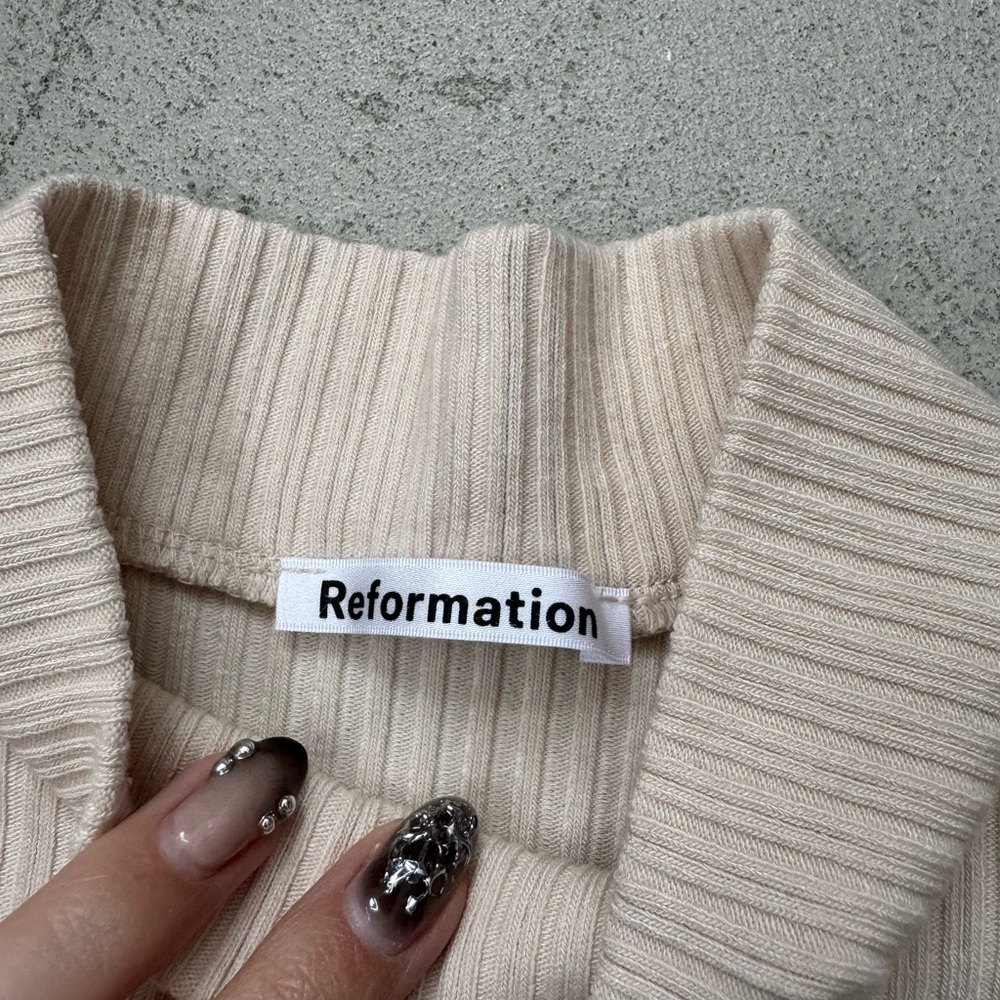 Reformation Sleeveless Ribbed Crop Top - Picture 3 of 5